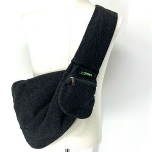 Goopaws dog animal carrier EUC